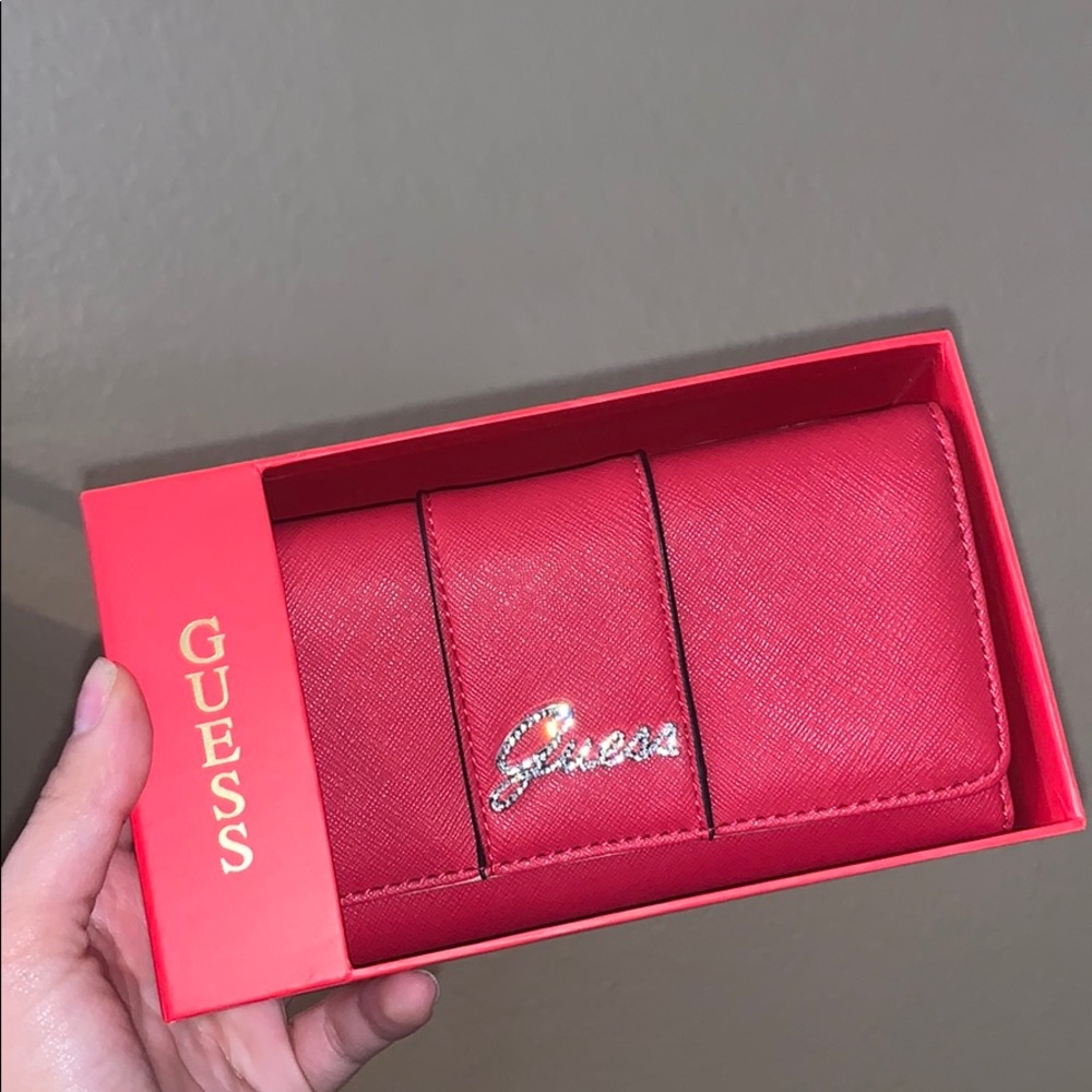 Brand new guess wallet